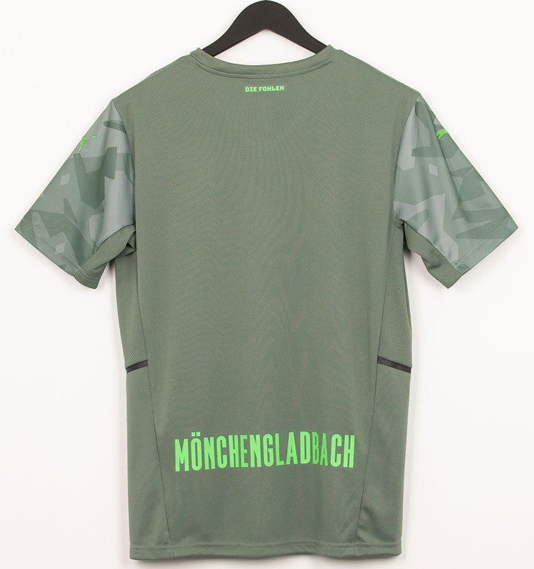 ボルシアMG、「迷彩柄」の2021-22アウェイユニフォームを発表！（Qoly）