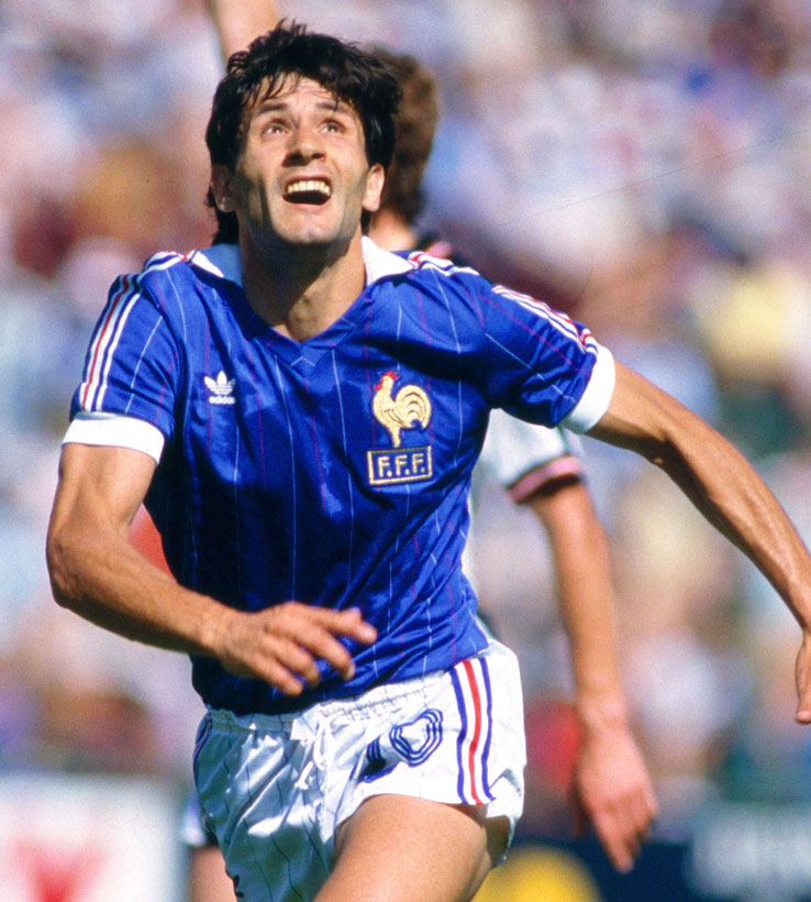 フランス代表、最高にかっこいい「青のユニフォーム」7選（Qoly）