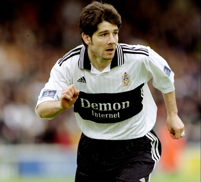 フラム、5季ぶりのプレミアを戦う2018-19新ユニフォーム！デザインは