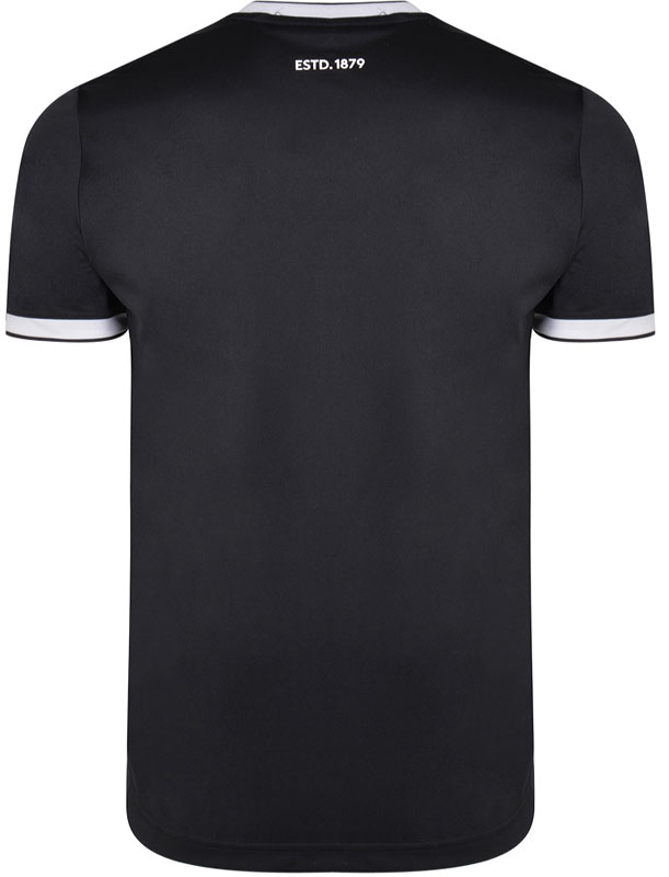 ロンドン最古のフラム、クラシックな140周年記念ユニフォームを発表