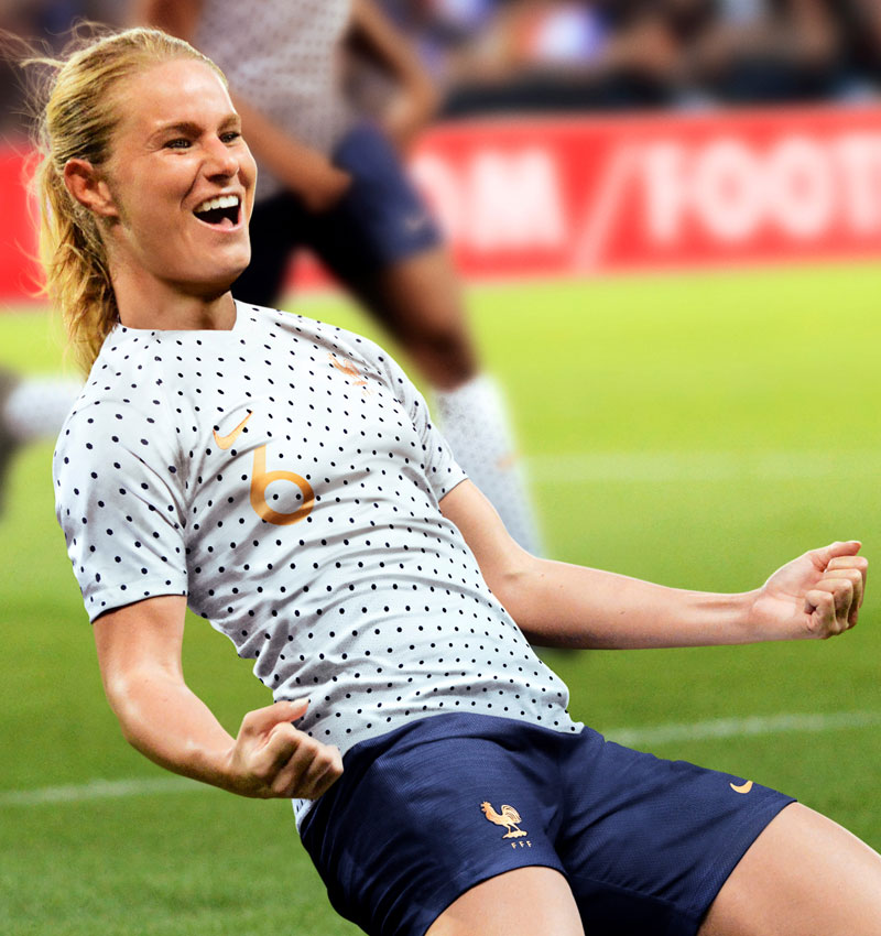 フランス女子代表、W杯に向けた「完全新作」のユニフォームを発表
