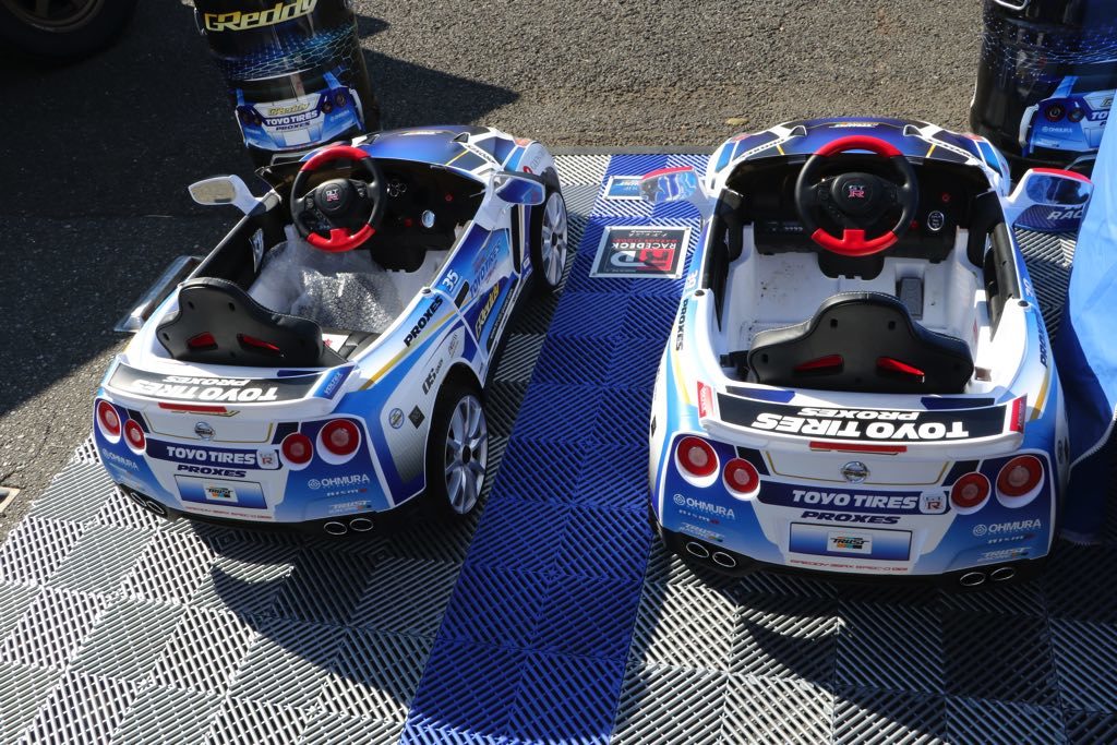 8万円でも即完売！トラストD1GPマシンをモチーフにした電動常用