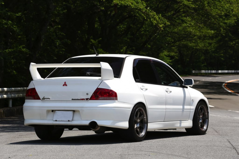 1UPJ-50126066]ランエボ7(CT9A)エアコンスイッチ 中古