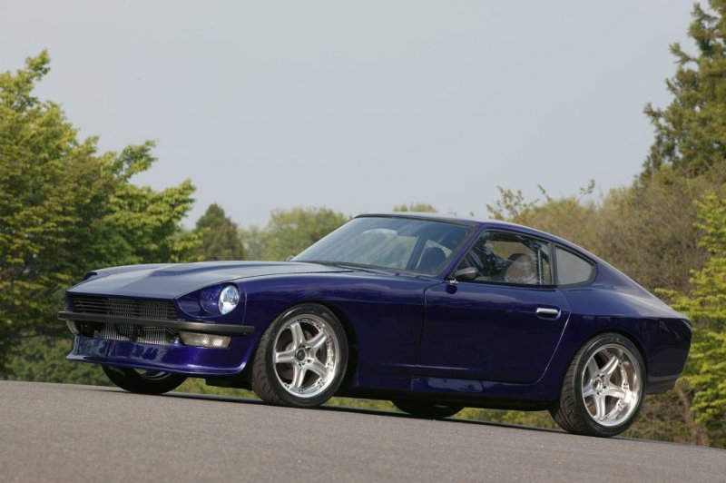 1973 DATSUN 240Z】プレジデントのV8ユニットをツインターボ化し