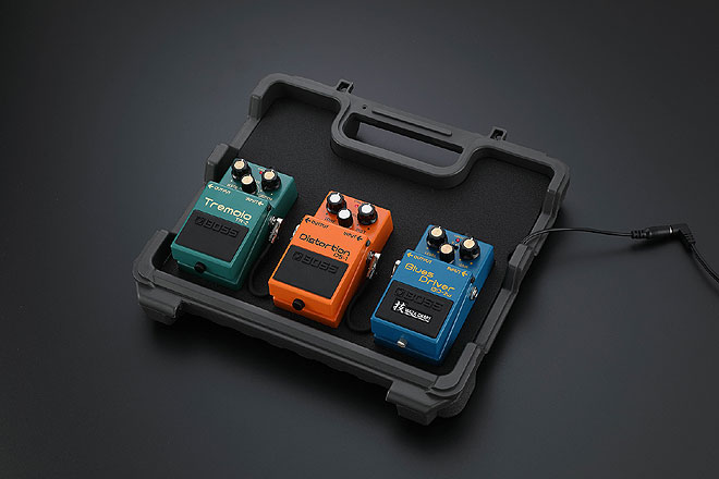 BOSS、ギター・エフェクターを機能的に収納できる軽量＆堅牢なペダル