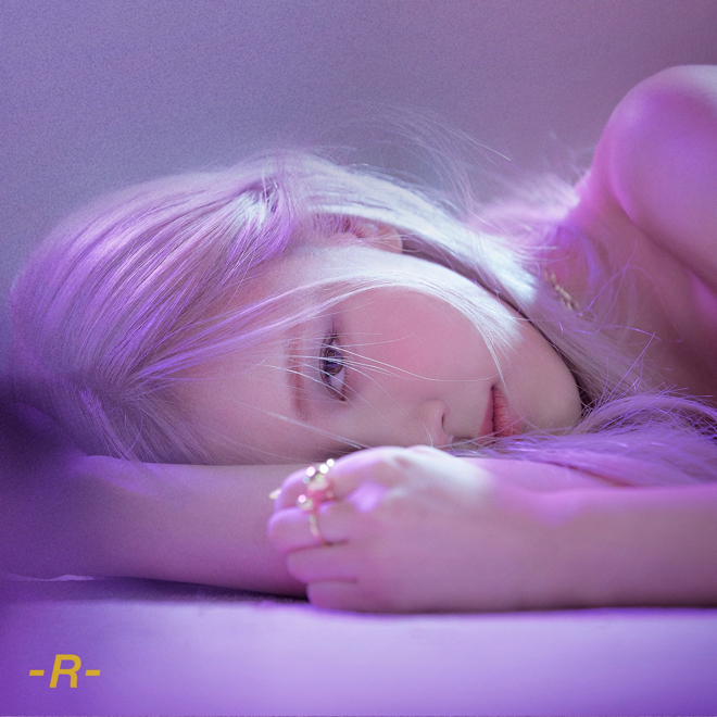 BLACKPINKロゼ、ソロデビュー作「R」リリース（BARKS）