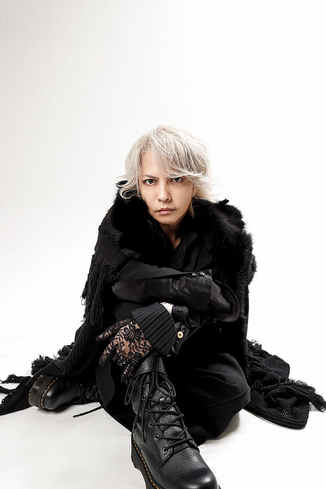 インタビュー連載 Vol.3】HYDE、「ジキルとハイド…両極なところが僕の