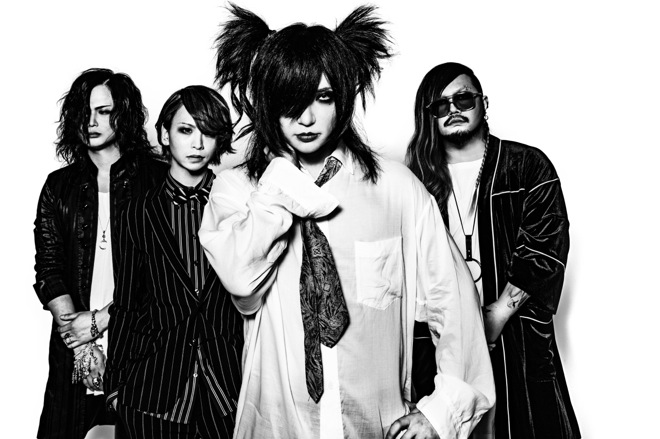 高級ブランド インタビュー】DEZERT、ギターとの確執「音楽的なギタリストは 邦楽
