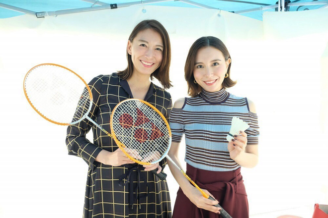 May J. 、元女子バドミントン選手の小椋久美子とバドミントン（BARKS）