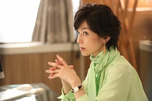 最終回直前！鈴木保奈美さん『SUITS／スーツ２』の着こなし５４コーデをプレイバック！（PreciousNews）