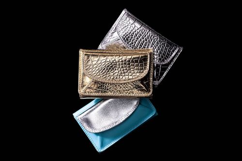 美品　和光　ミニ財布　三つ折り財布 三つ折りなのに収納力がスゴイ！和光の「才色兼備なミニ財布