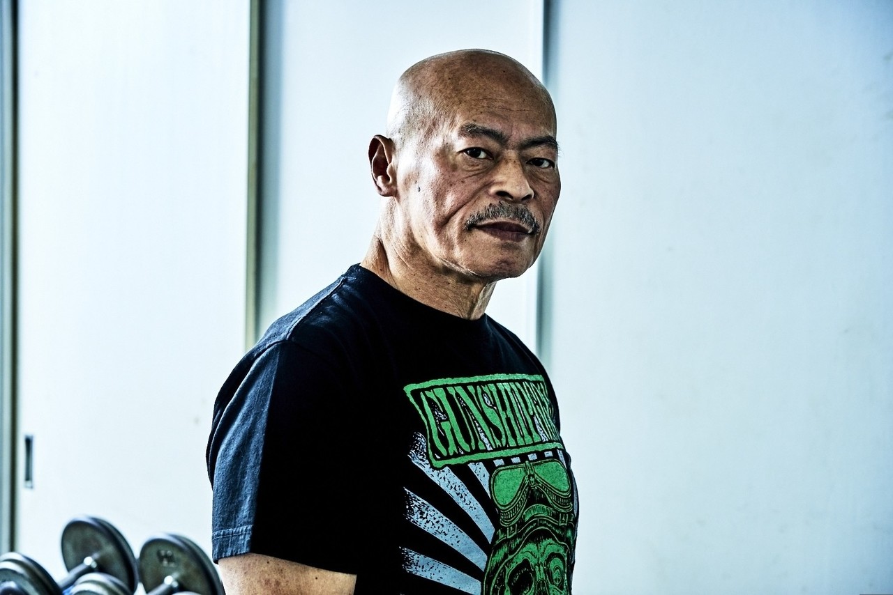 動物】ボディビル 格闘技 プロレス ゴールドジム 腕相撲 アーム 