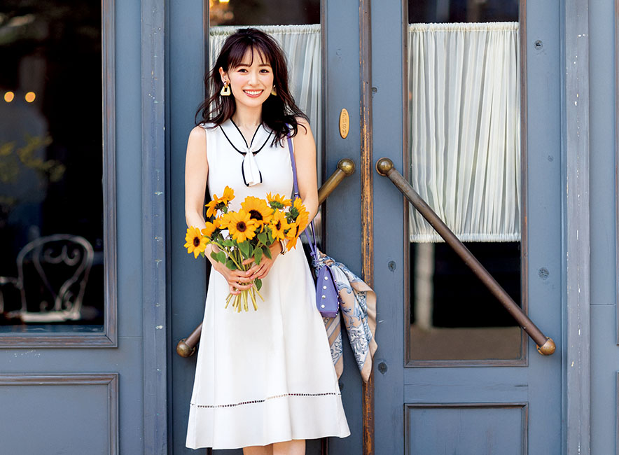 泉里香が着こなす♡ 夏の始まりはアプワイザー・リッシェのワンピで