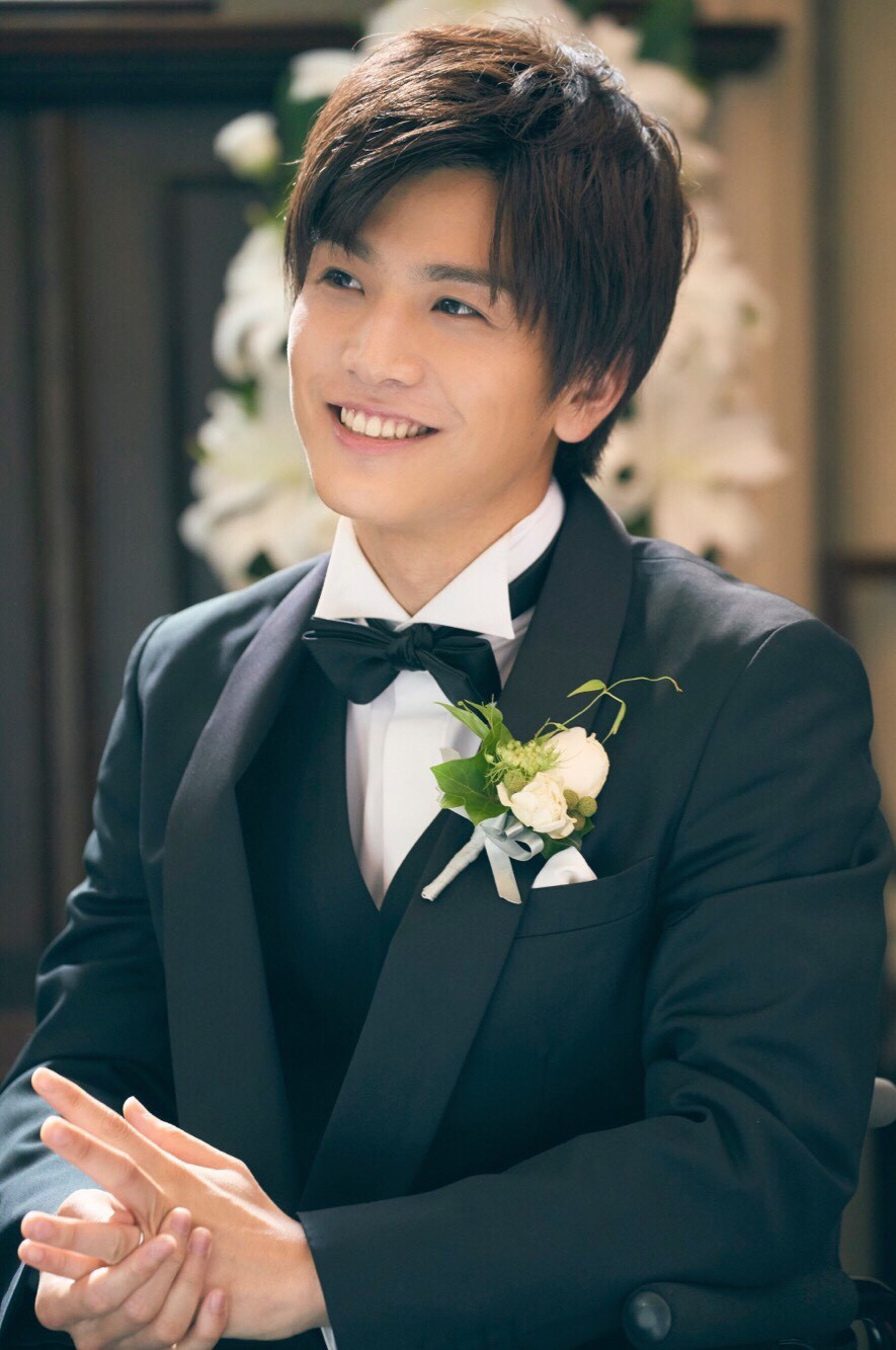 岩田剛典＆杉咲花「パーフェクトワールド」結婚式シーンの写真到着