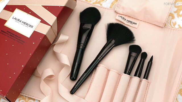 ローラ メルシエ ホリデーコレクション第1弾《スウィーピング