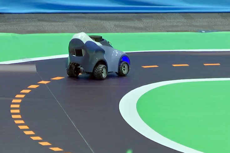 AWSが自動運転のAIロボットカー「DeepRacer」のレースを開催！強化学習