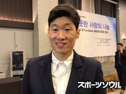 パク・チソンはマンU史上最高の“13番”」と英メディア報じる！背