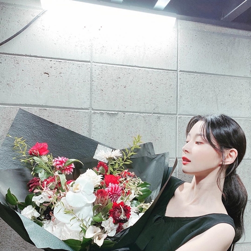 梨泰院クラス』女優クォン・ナラ、久々の近況写真で見せた完璧横顔＆美