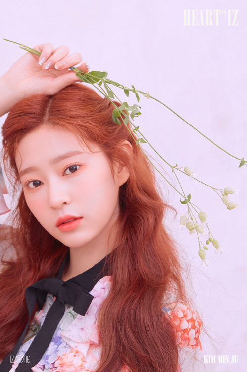 IZ*ONE、カムバックを前にメンバー別コンセプト写真公開。パワーアップ