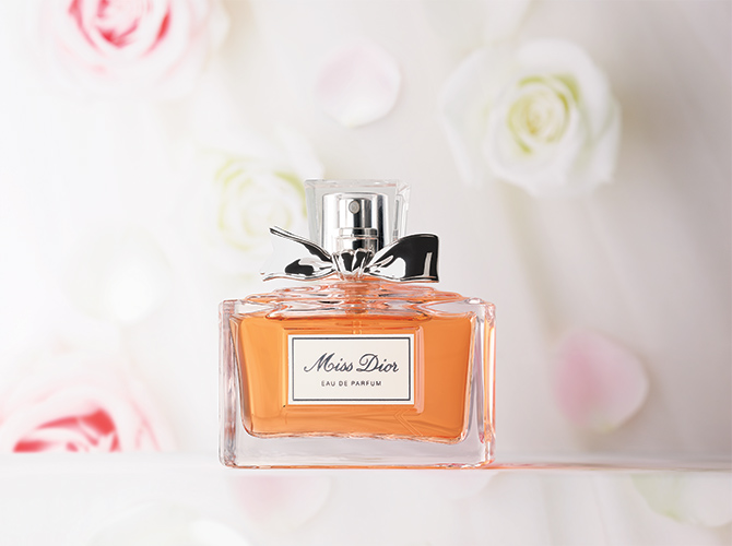伝説の香り「ミス ディオール」、誕生のストーリーに迫る！（家庭画報