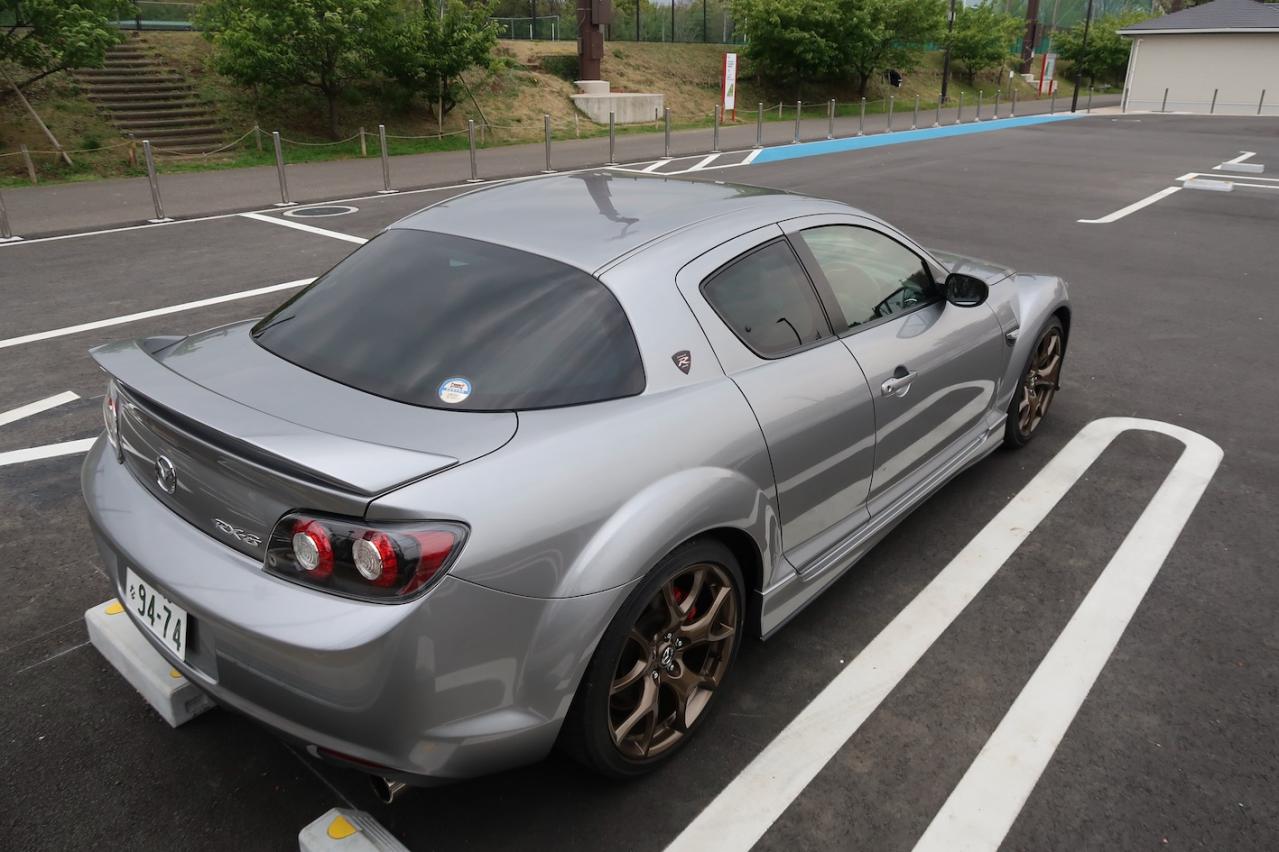 マツダRX-8 マツダの3世代分の進化を感じつつもロータリー