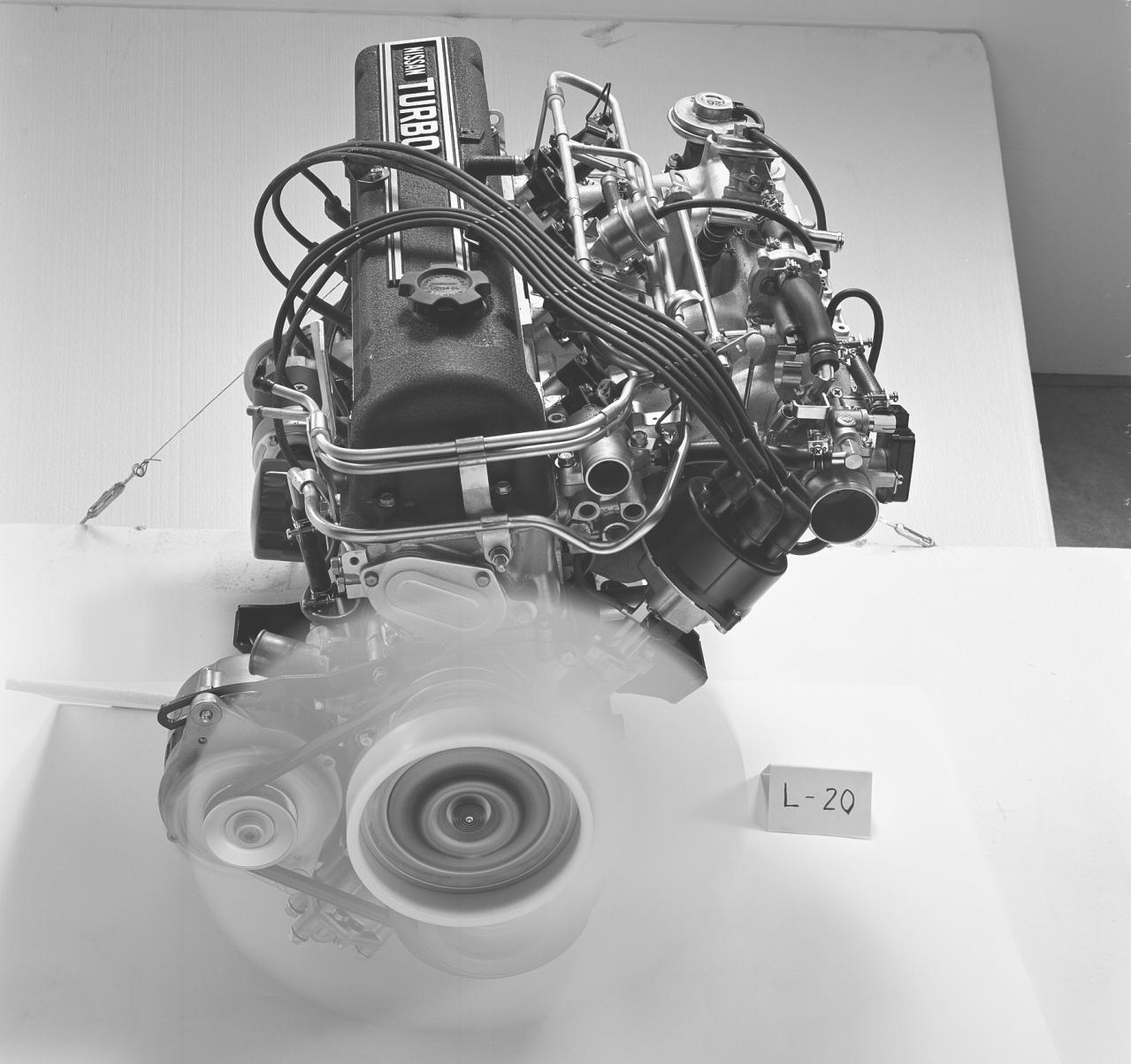 日産 ターボチャージャー付エンジン 整備要領書 L20型EGI仕様 1979年 日産 ターボチャージャー付エンジン 整備要領書 L20型EGI仕様