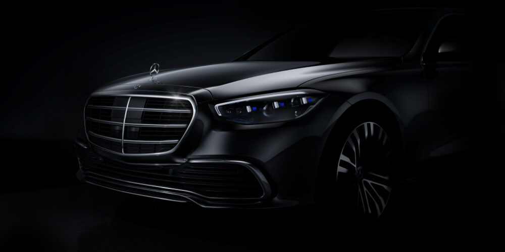次期新型メルセデス・ベンツ Sクラスを公式に一部公開！右ハンドル車の