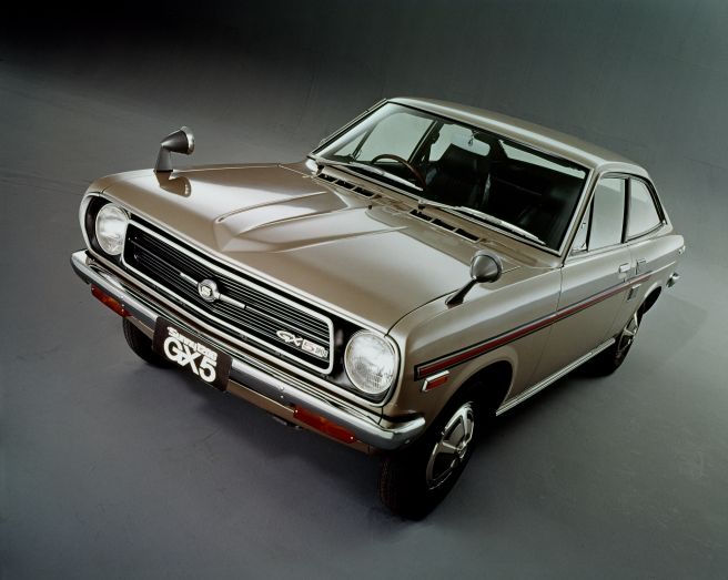 日産サニーの歴史】なぜ生産終了したのか？歴代全9世代と