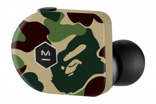 ワイヤレスイヤホン　新品　BAPE コラボ　ベイプ　レア　限定 カモフラ柄が楽しいA BATHING APEとMaster&Dynamicのコラボで