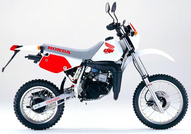 水冷2サイクル7.2PS、6速ミッション駆動！80年代に登場したホンダの