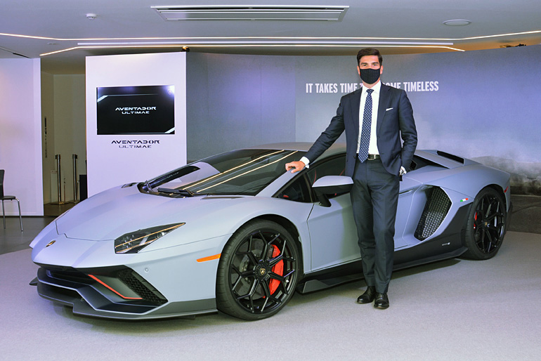 ラスト1台　傑作スーパーカー「アヴェンタドールSVJ」が遂に電動乗用カーに！ ラスト1台 傑作スーパーカー「アヴェンタドールSVJ」が遂に電動乗用