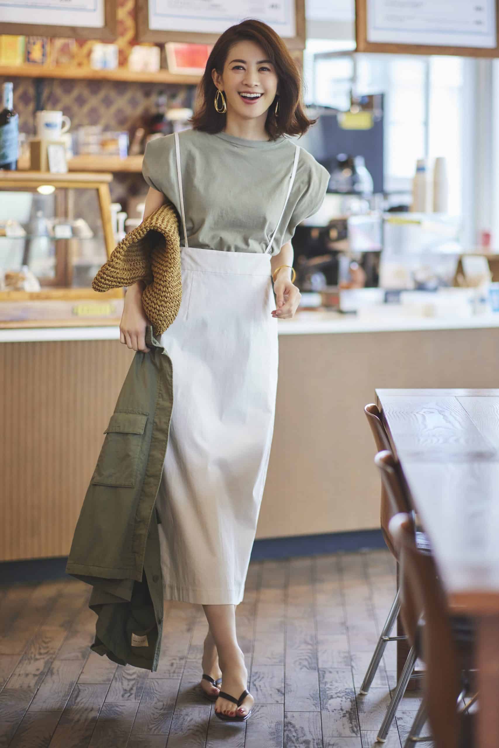 ここから買えます】トレンド「大人の白タイトスカート」を40代
