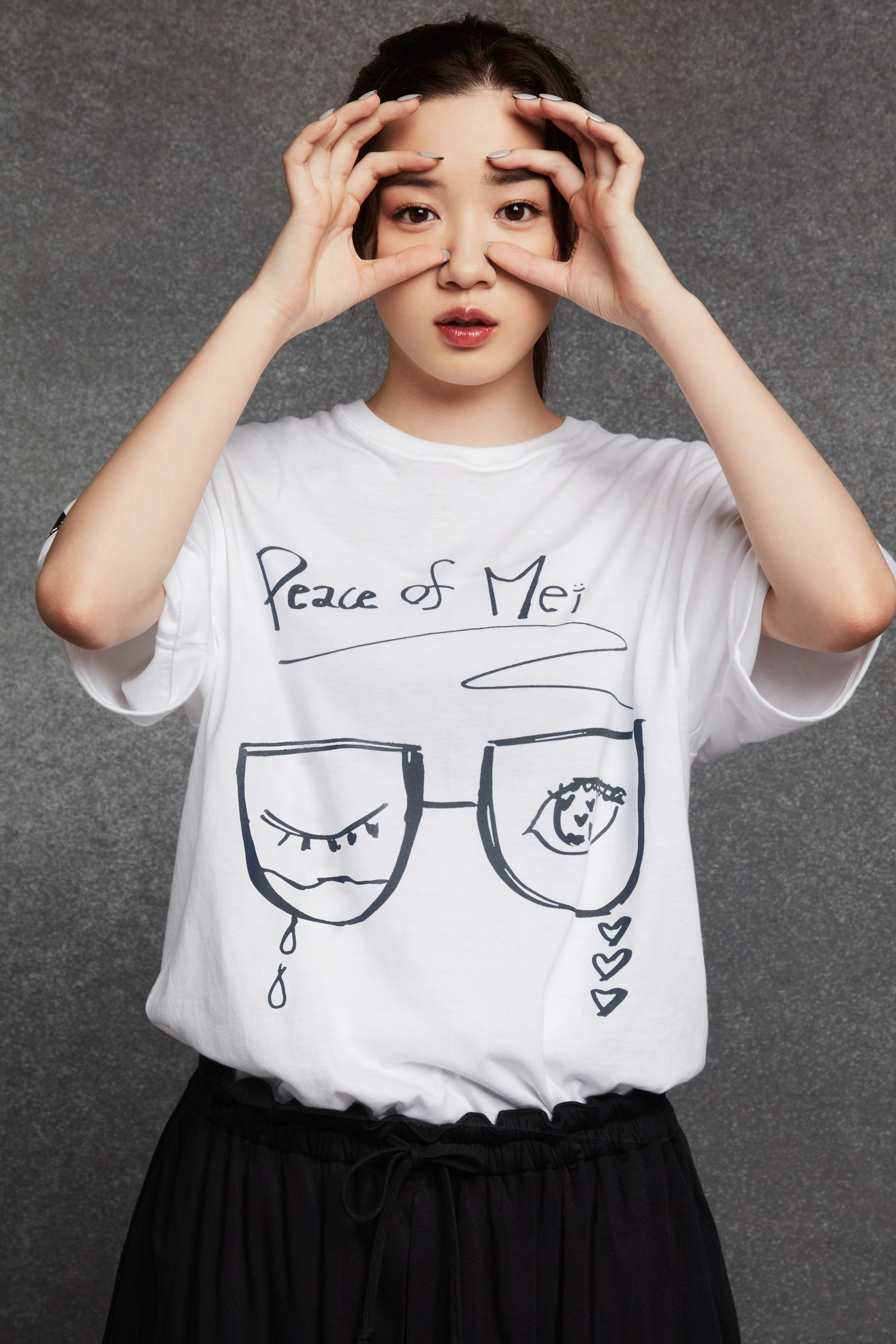 永野芽郁×ヨウジヤマモトのEC限定ブランド、Tシャツ発売