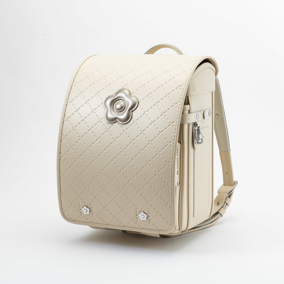 マリークヮント」がランドセル事業本格参入、デイジーモチーフを  