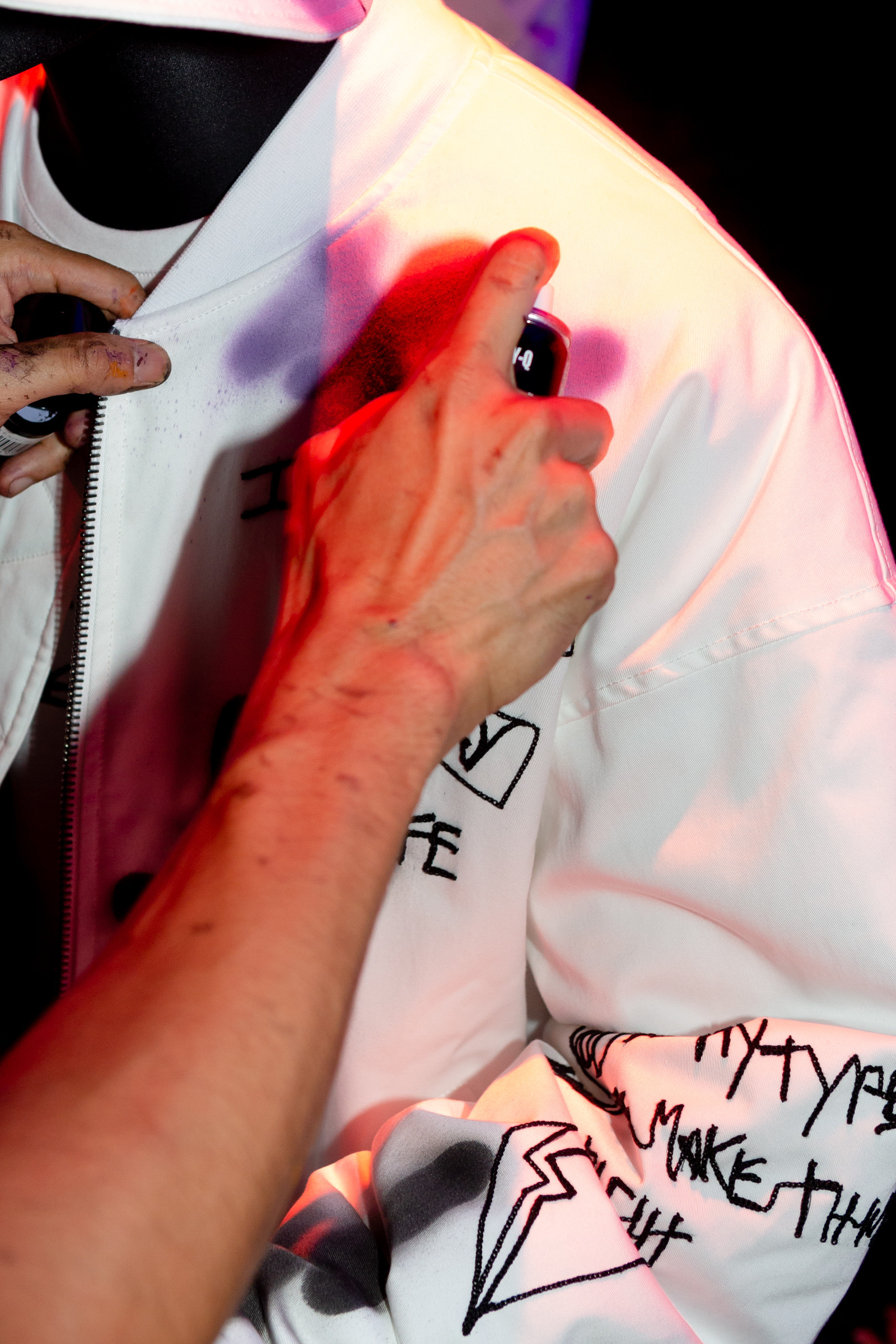 登坂広臣の「CLAIR DE LUNE」限定店でセルフメイドがアート