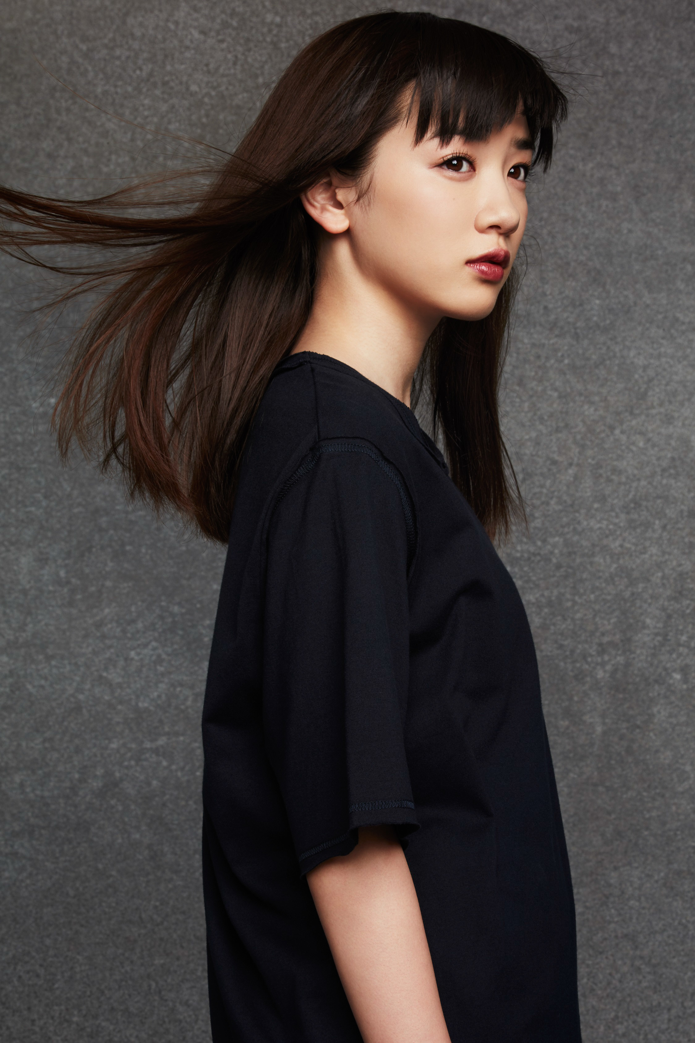 永野芽郁　非公開　Tシャツ 非公開”Long Sleeve T-shirt｜永野芽郁｜MAILIVIS(メイリビス)