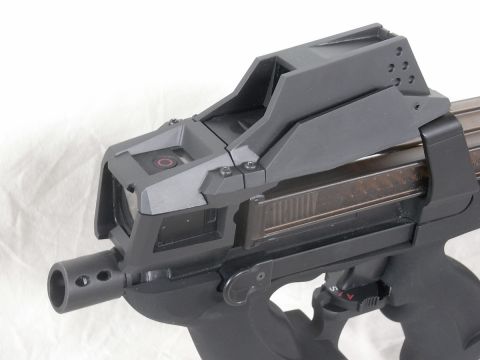 FN P90をリファインした14丁しかないエアガンがカッコ良い（アスキー）
