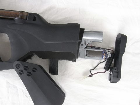 FN P90をリファインした14丁しかないエアガンがカッコ良い（アスキー）