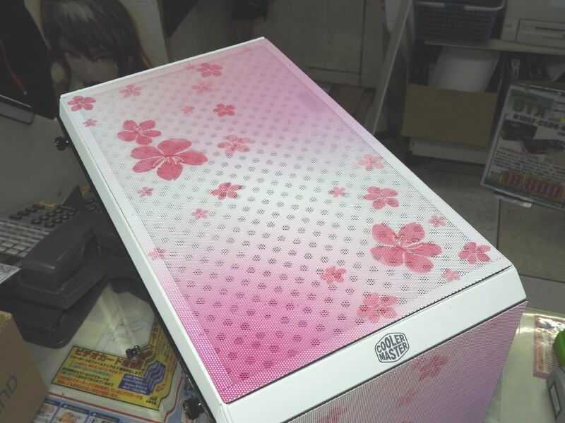 Cooler Masterの人気PCケースに桜柄デザインの日本限定モデル（アスキー）
