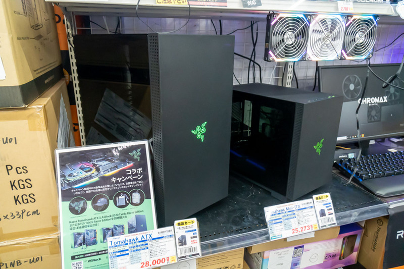 Razer初のPCケース「Tomahawk Elite」は天板自動開閉システムと