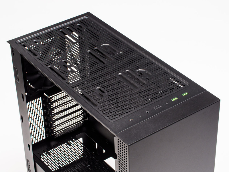 完成度が高いRazer純正PCケース「Tomahawk」をレビュー（アスキー）