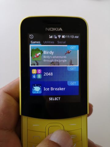 復刻で話題の“バナナフォン”「Nokia 8110 4G」を衝動買い