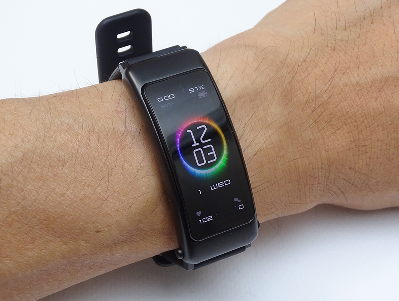 ヘッドセットにもなるヘルスケアバンド！ファーウェイ「TalkBand B6