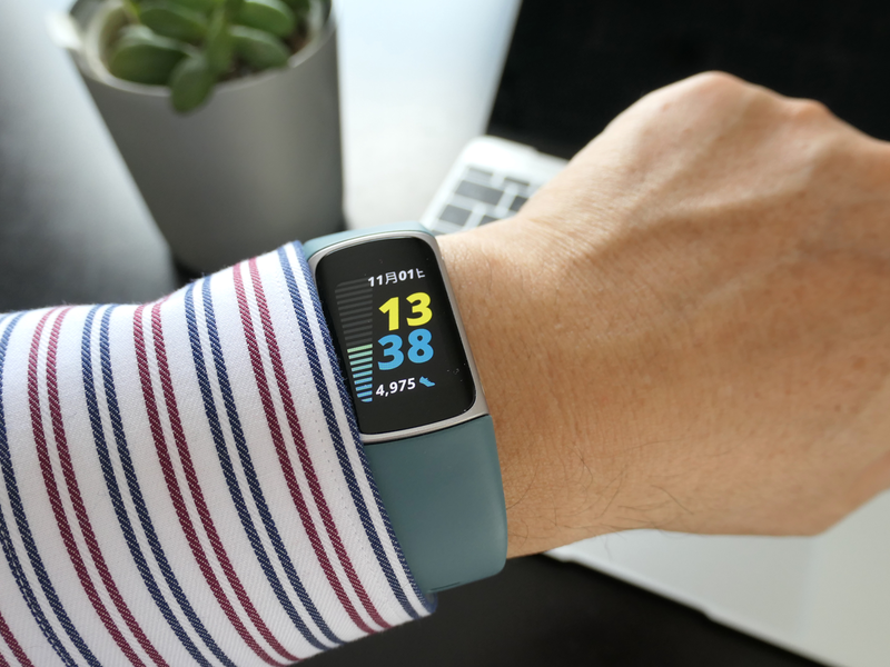 Fitbit Charge 5】多機能 スマートウォッチSuica対応 GPS搭載