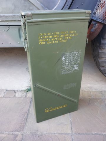 米軍の弾薬箱を買ったら国連のコードも記されていました（アスキー）