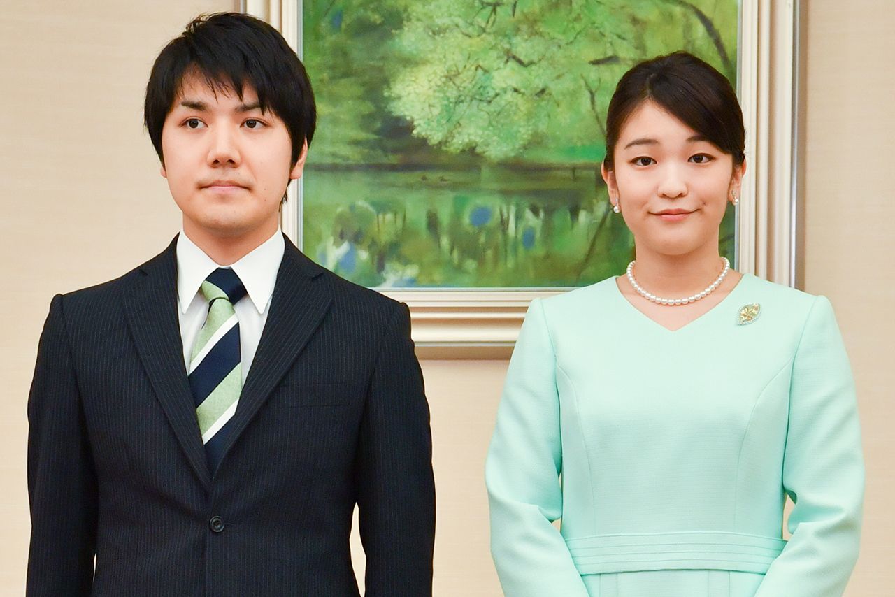 真子様 