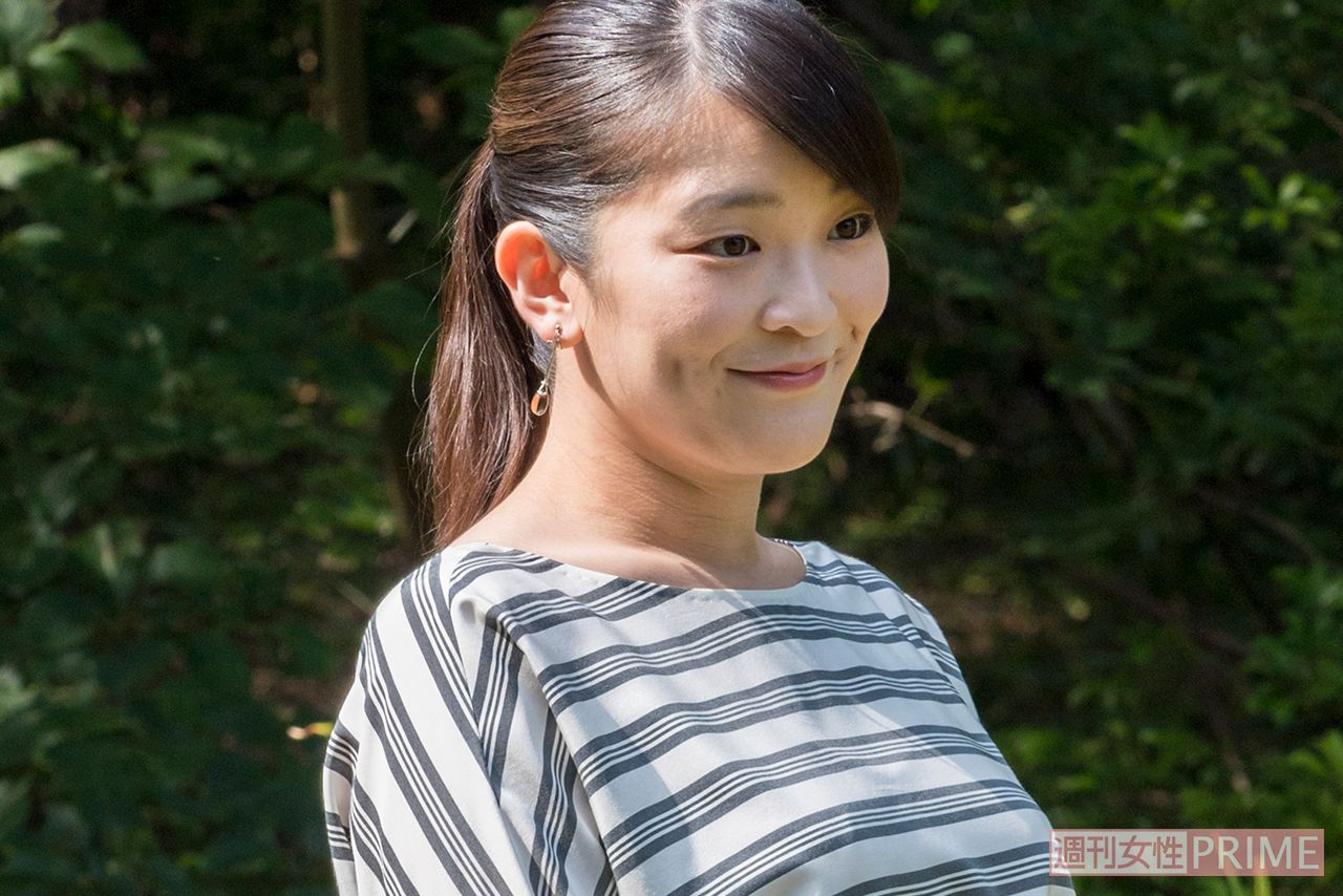 真子様 