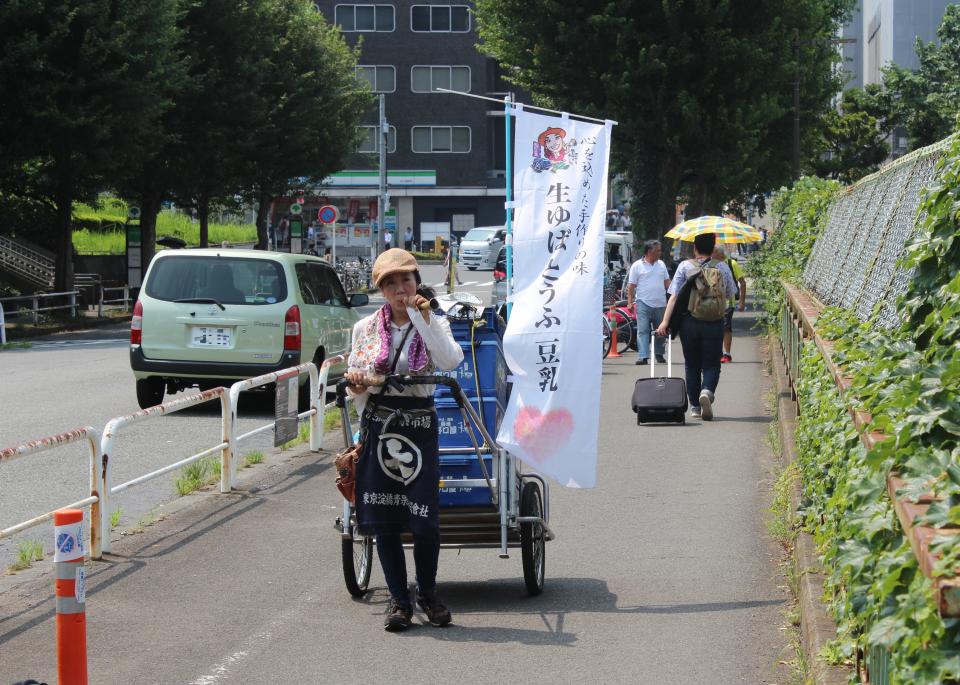 誰が買うの？東京都心の豆腐屋リヤカー 直撃取材で分かった
