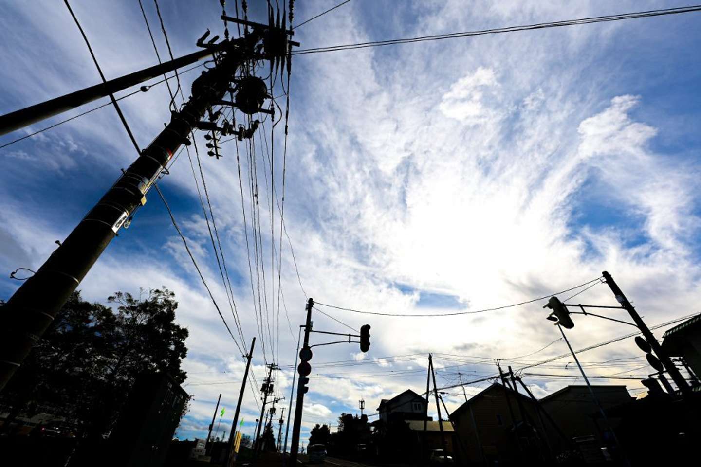 加速する東京の「無電柱化」 「さみしい」の声もあるけれど...どんなイイコトがあるの？（Jタウンネット）