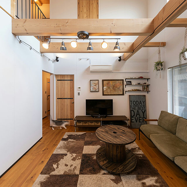 知る人ぞ知る！ケーブルドラムがインテリアアイテムに！（RoomClip mag）